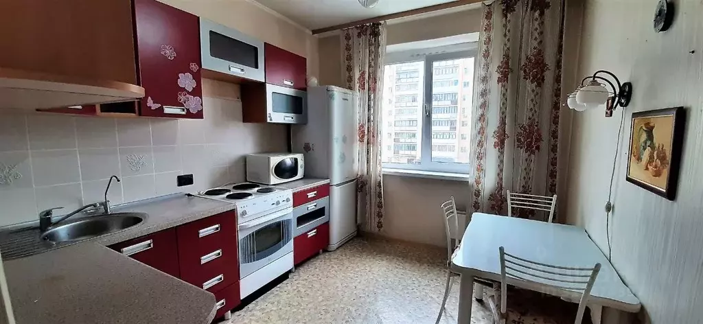 3-к кв. Пермский край, Пермь ул. Тургенева, 35А (50.4 м) - Фото 0