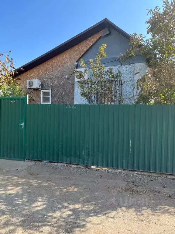 Дом в Астраханская область, Астрахань Алтайский пер., 34 (58 м) - Фото 1