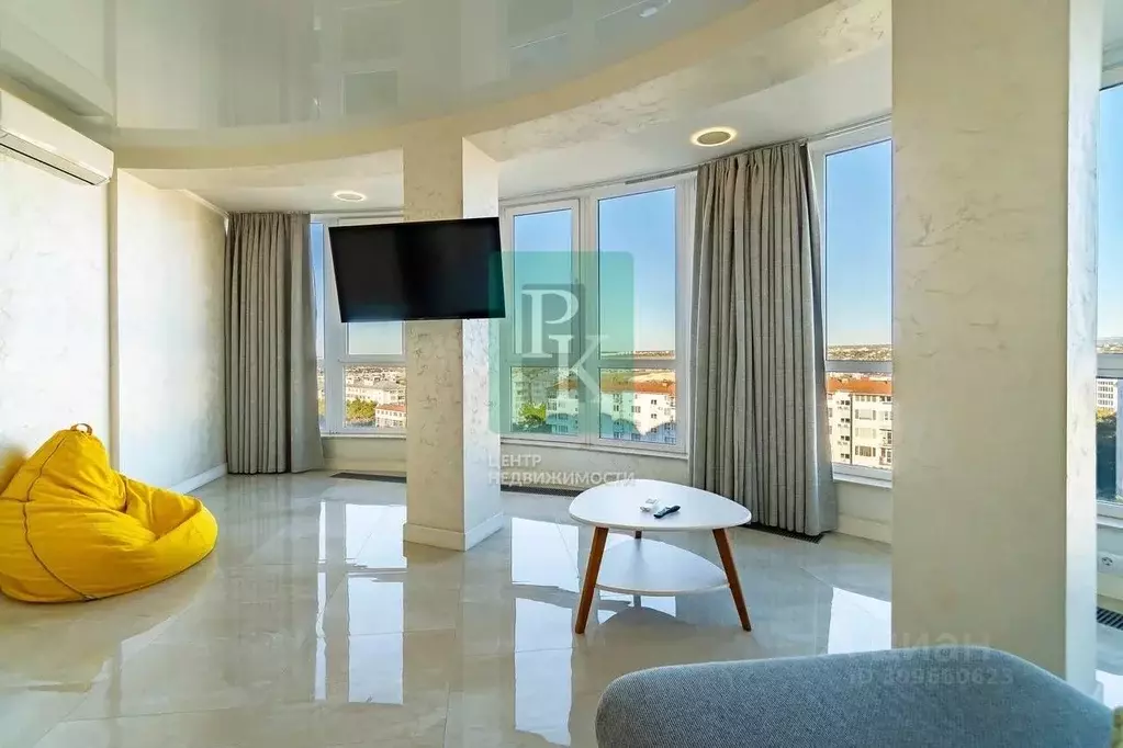2-к кв. Севастополь просп. Генерала Острякова, 244к7 (85.6 м) - Фото 1