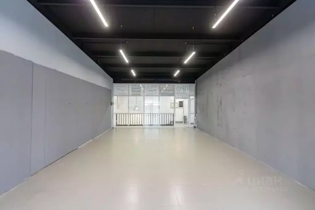 Помещение свободного назначения в Тюменская область, Тюмень ул. ... - Фото 1