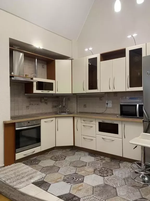 3-к кв. Ростовская область, Новочеркасск Платовский просп., 35 (100.0 ... - Фото 1