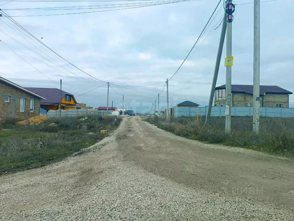 Участок в Крым, Симферопольский район, с. Мирное ул. Руслана Казакова ... - Фото 2