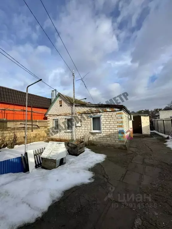Дом в Калмыкия, Элиста ул. Чернышевского (61 м) - Фото 1