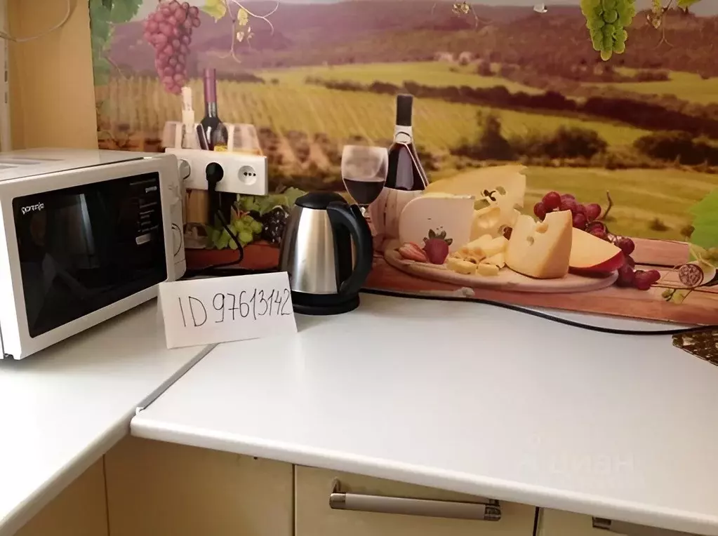 Комната Санкт-Петербург ул. Маркина, 10 - Фото 1