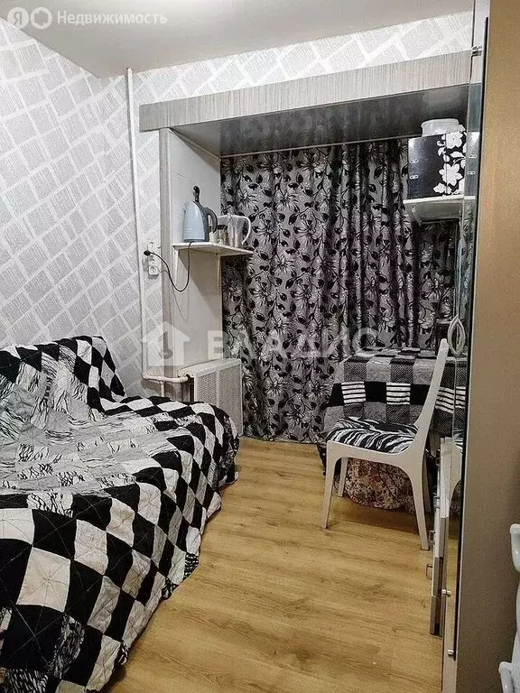 1к в 10-комнатной квартире (17.4 м) - Фото 0