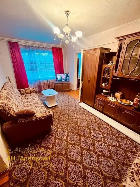 3-к кв. Ленинградская область, Тихвин 1-й мкр, 4 (55.0 м) - Фото 2