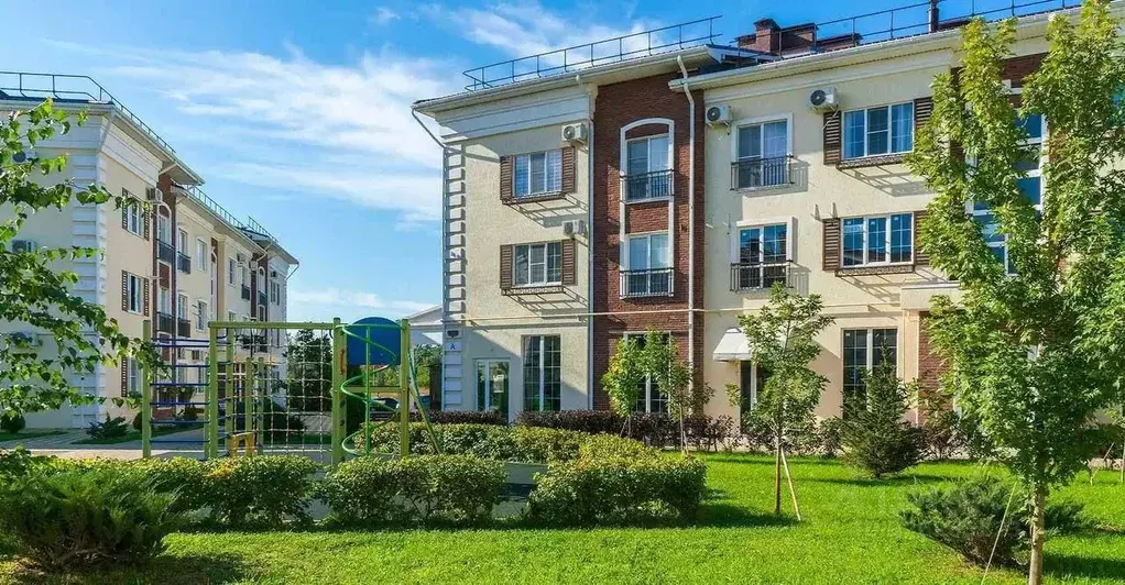 2-к кв. Краснодарский край, Краснодар ул. Атлантическая, 2к10 (70.0 м) - Фото 1