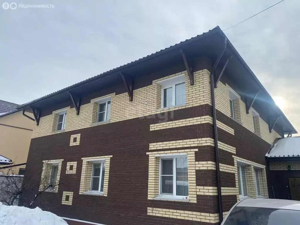 Дом в Улан-Удэ, Гвардейская улица (275.3 м) - Фото 1