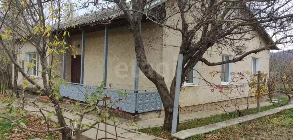 Дом в Крым, Судак муниципальный округ, с. Грушевка ул. Ласкина (111 м) - Фото 1
