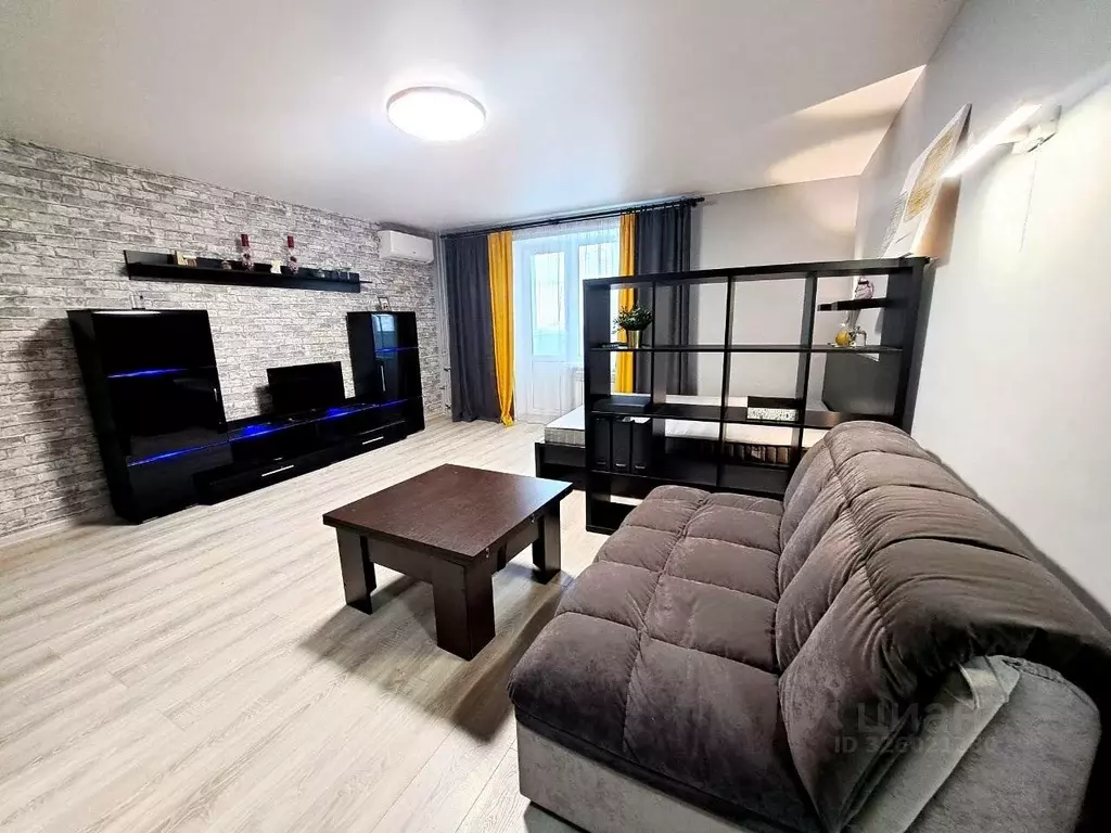 1-к кв. Крым, Симферополь ул. Кечкеметская, 101 (41.0 м) - Фото 1