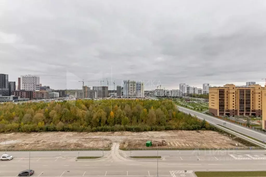 1-к кв. Тюменская область, Тюмень ул. Братьев Бондаревых, 5 (45.8 м) - Фото 2