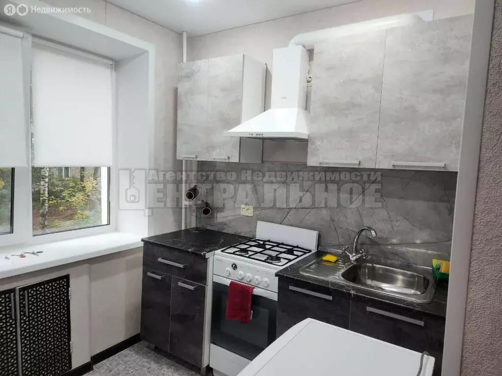 3-комнатная квартира: Смоленск, улица Багратиона, 57Б (63 м) - Фото 1