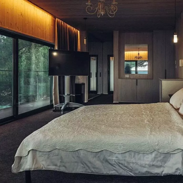 Дом в Краснодарский край, Геленджик  (295 м) - Фото 2