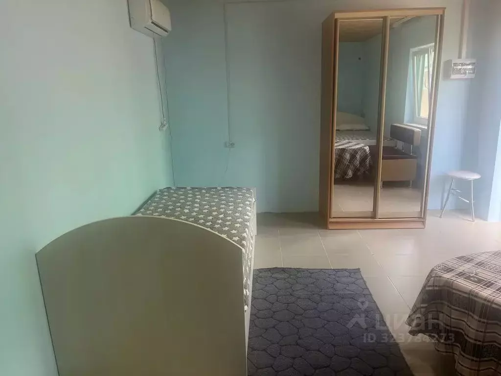 Комната Оренбургская область, Соль-Илецк Майский пер., 8 - Фото 2