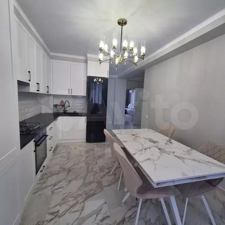 2-к. квартира, 62 м, 1/9 эт. - Фото 0