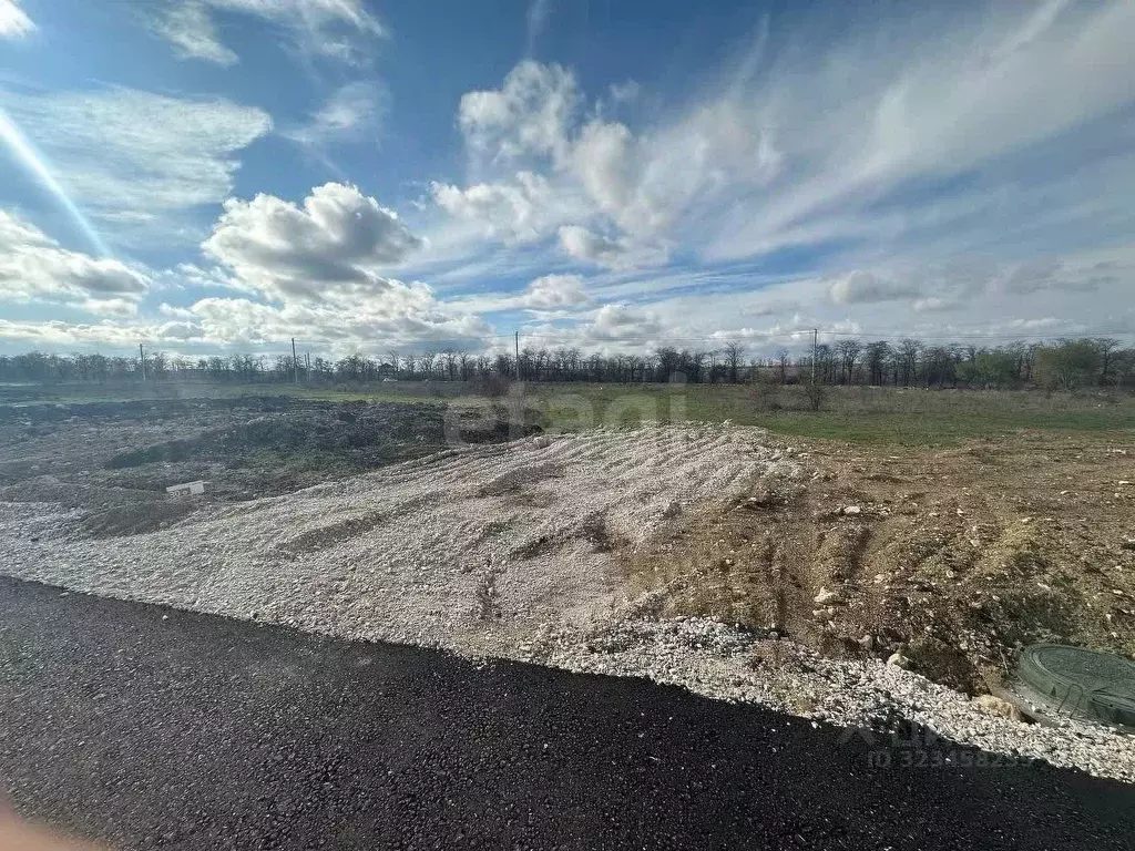 Участок в Крым, Симферопольский район, с. Мирное  (6.0 сот.) - Фото 2