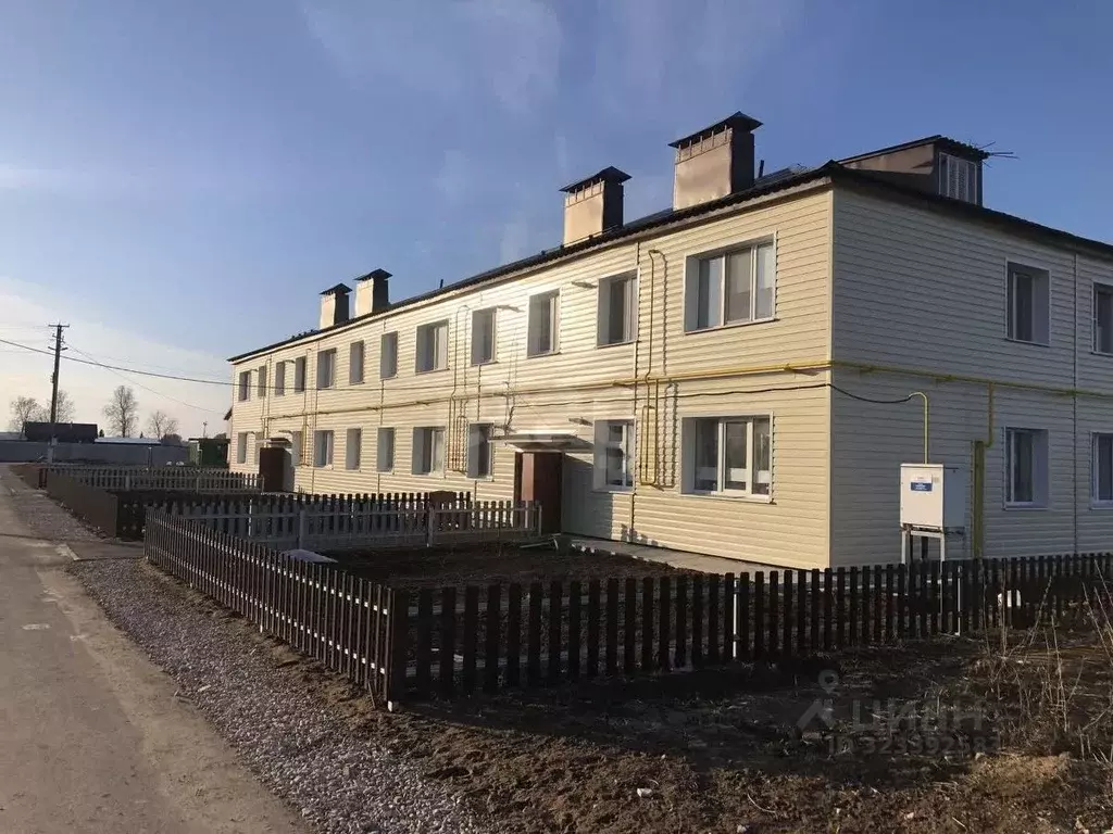 1-к кв. Татарстан, Зеленодольский район, Большеякинское с/пос, с. ... - Фото 1