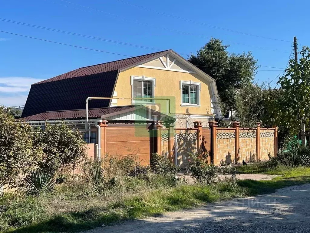 Дом в Крым, Симферопольский район, Гвардейское пгт ул. Первомайская, ... - Фото 2