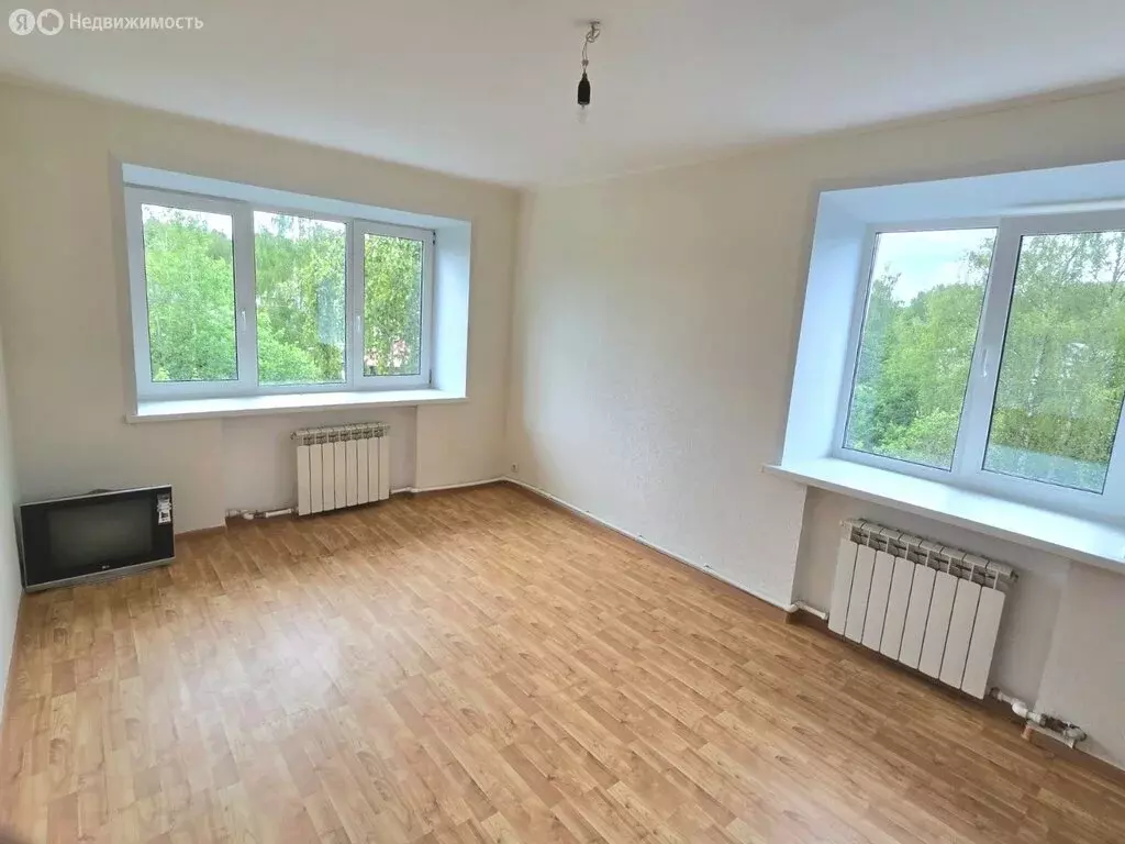 1-комнатная квартира: посёлок городского типа Белый Городок, Главная ... - Фото 1