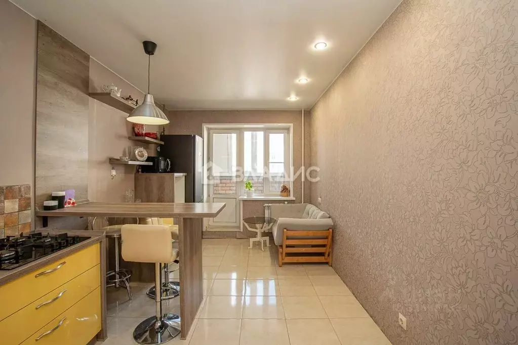 3-к кв. Владимирская область, Владимир ул. Гвардейская, 13Б (90.6 м) - Фото 1