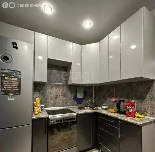 2-комнатная квартира: Черногорск, улица Калинина, 15 (46 м) - Фото 2