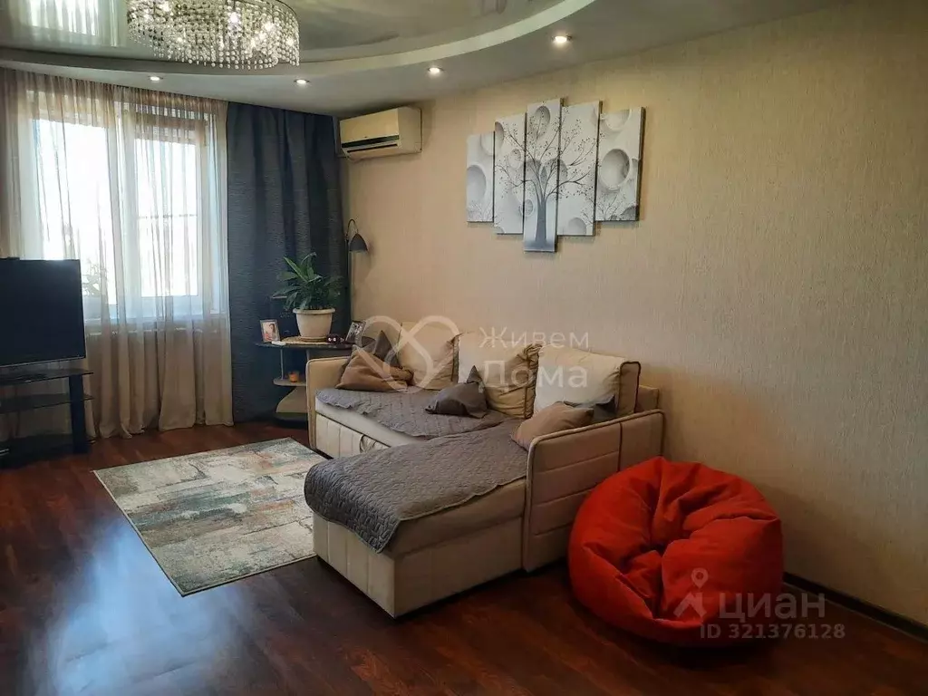 3-к кв. Волгоградская область, Волжский ул. Имени генерала Карбышева, ... - Фото 0