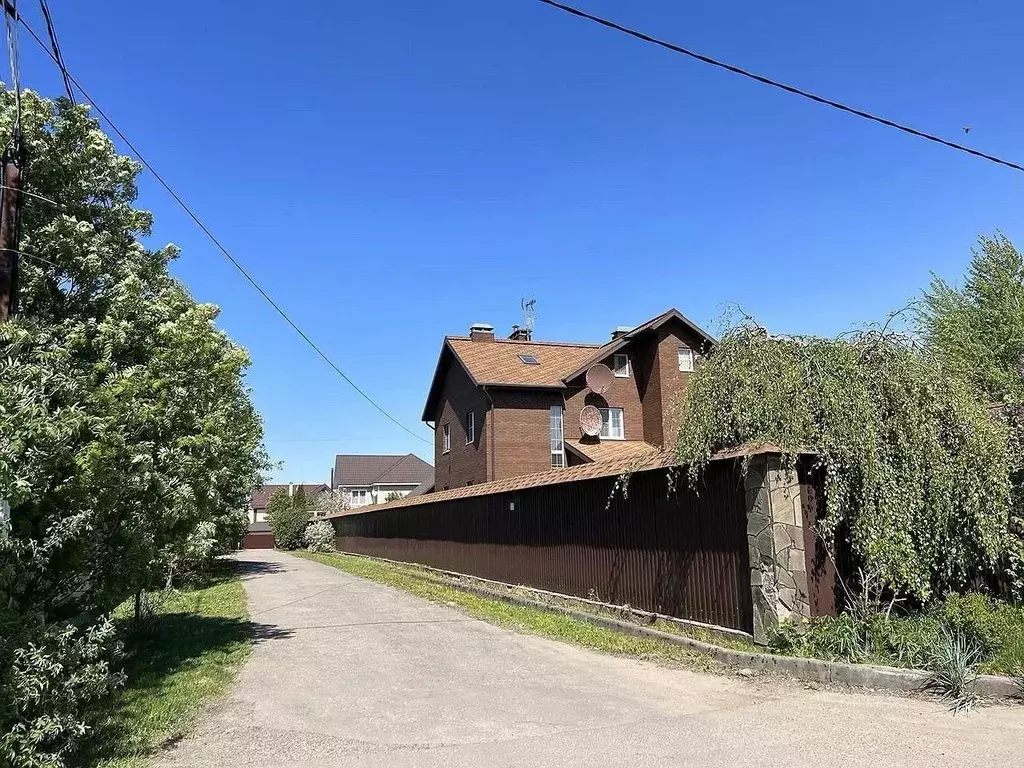 Участок в Московская область, Домодедово городской округ, д. Голубино ... - Фото 1