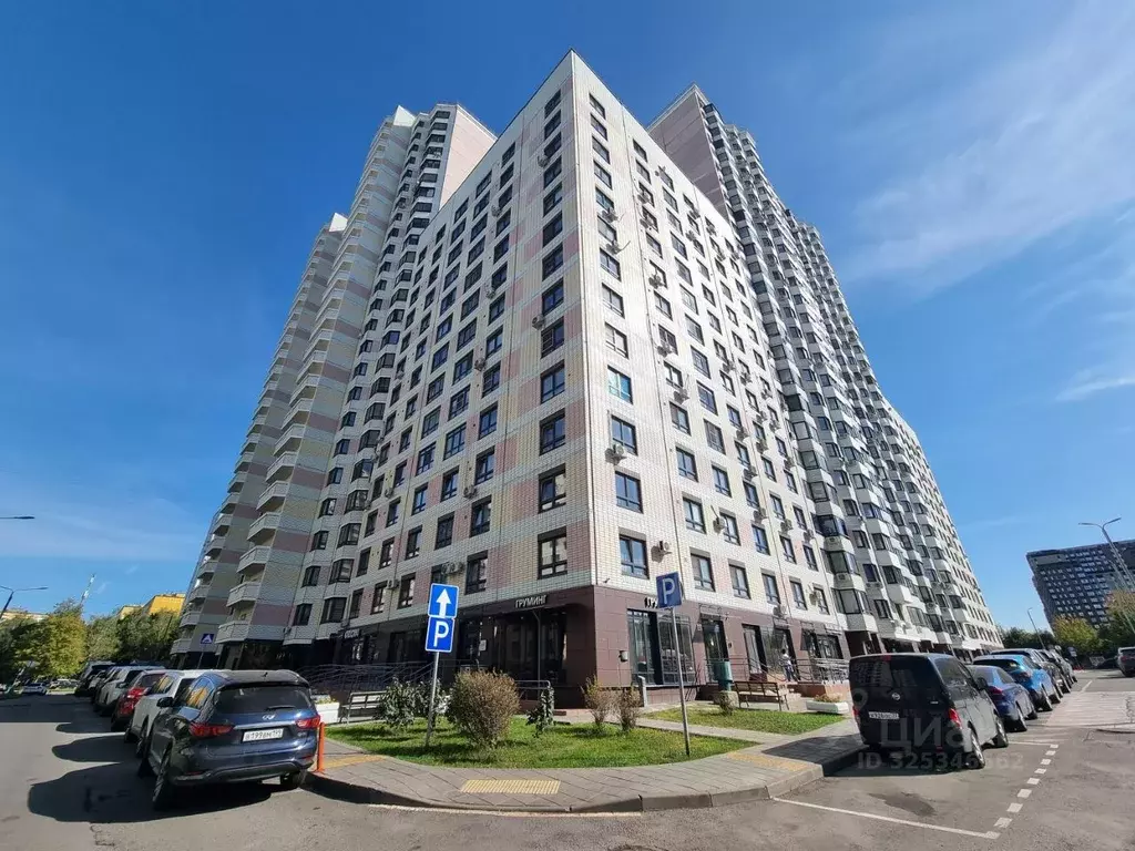 3-к кв. Москва ул. Генерала Белова, 28к2 (73.5 м) - Фото 1