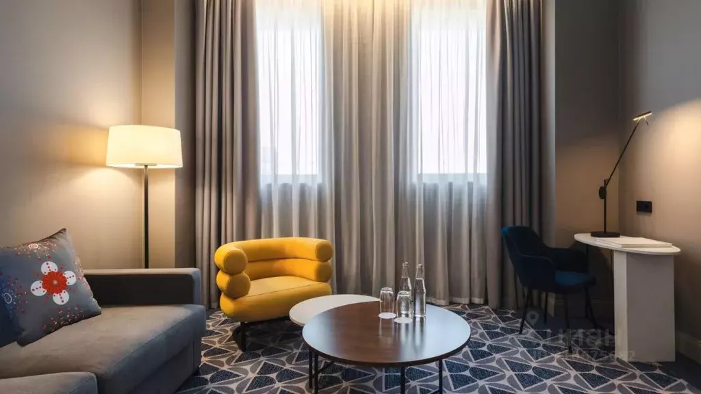 Комната Москва Зубовская пл., 3С1 (67.0 м) - Фото 0