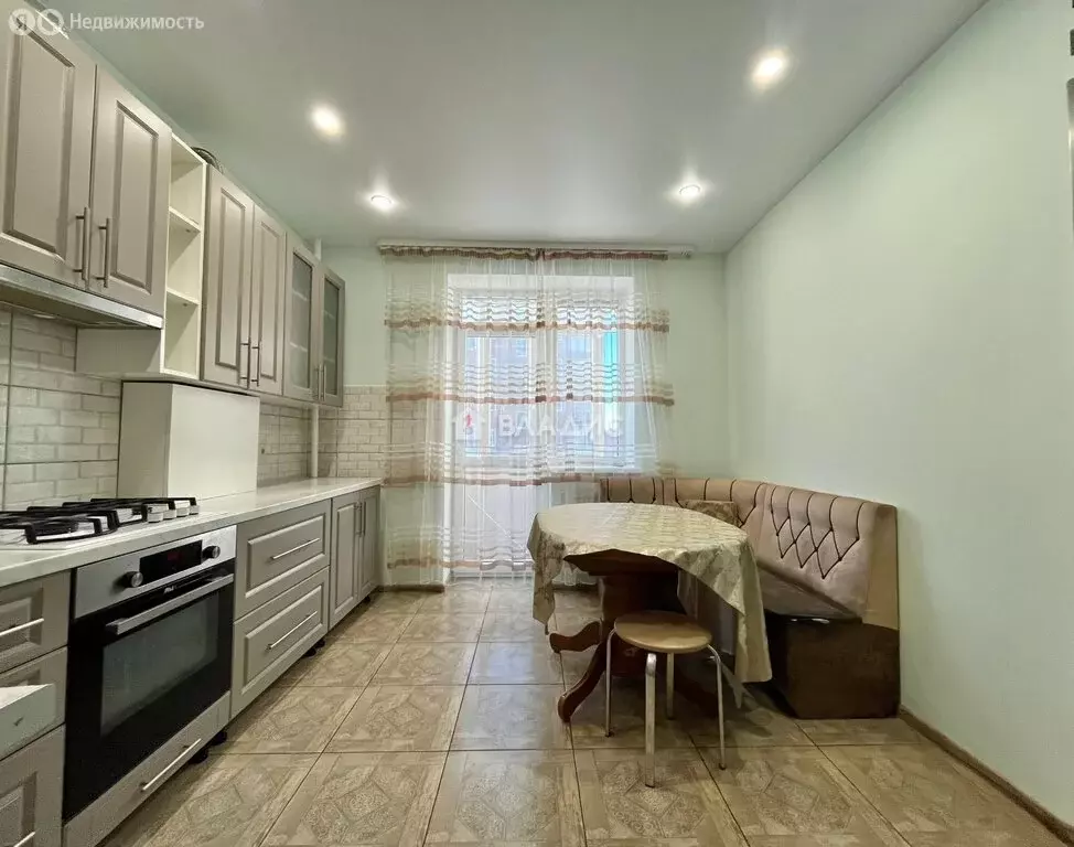 2-комнатная квартира: Пионерский, Южная улица, 7А (59.6 м) - Фото 1