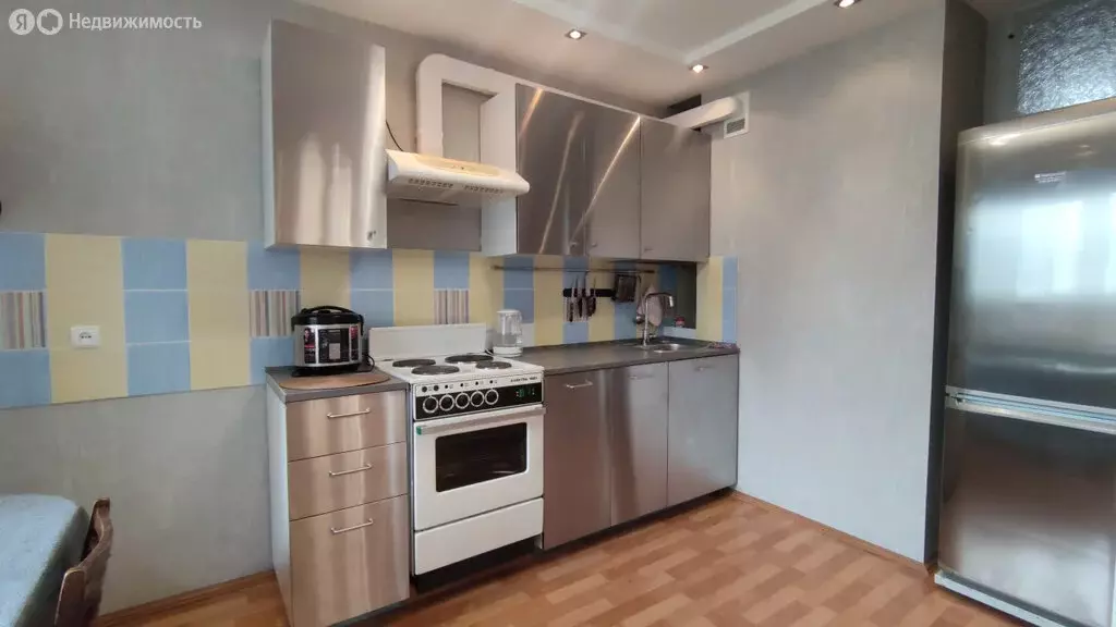1-комнатная квартира: Екатеринбург, улица 8 Марта, 185к2 (39 м) - Фото 0