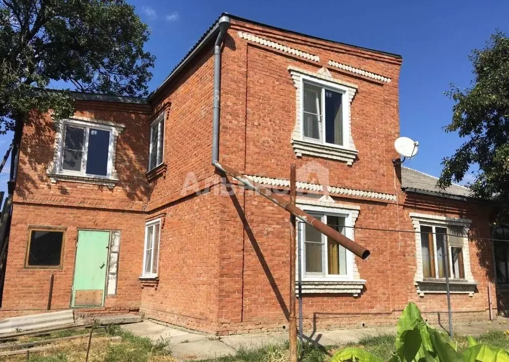 Дом в Краснодарский край, Усть-Лабинск ул. Пушкина (202 м) - Фото 0