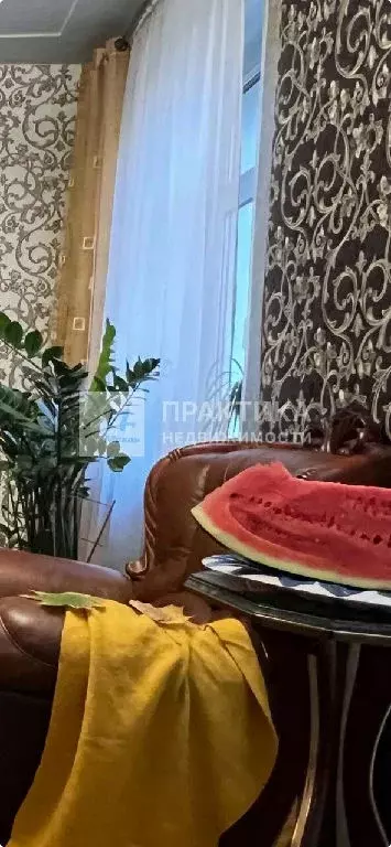 Продается 3-комнатная квартира - Фото 1