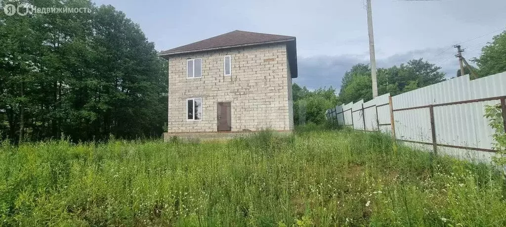 Дом в посёлок городского типа Полотняный Завод, улица Пугачёва (101 м) - Фото 0