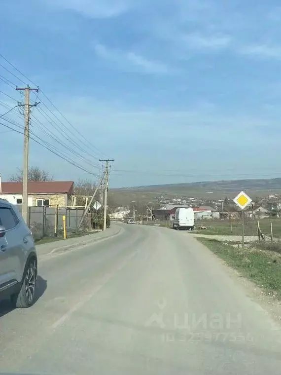 Участок в Крым, Симферопольский район, Добровское с/пос, с. Пионерское ... - Фото 2