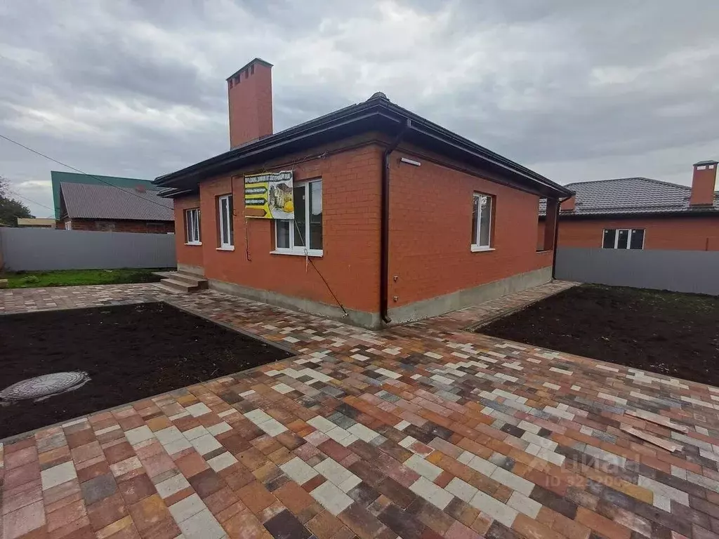 Дом в Краснодарский край, Динской район, Пластуновское с/пос, ... - Фото 1