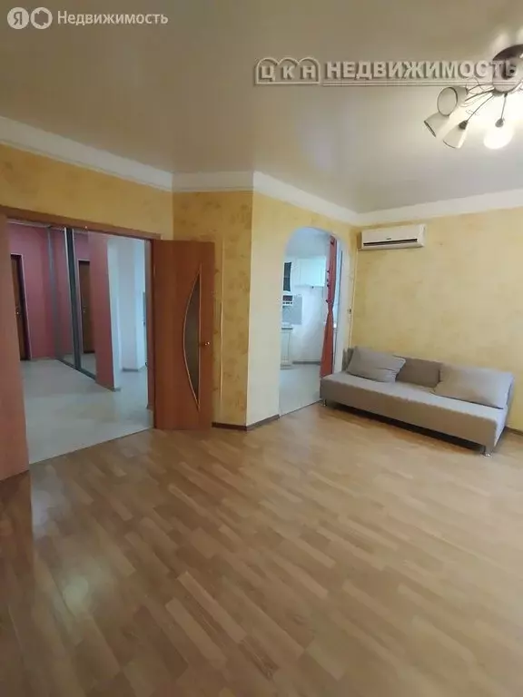 3-комнатная квартира: Оренбург, микрорайон Южный, улица Даля, 2/5 (74 ... - Фото 1