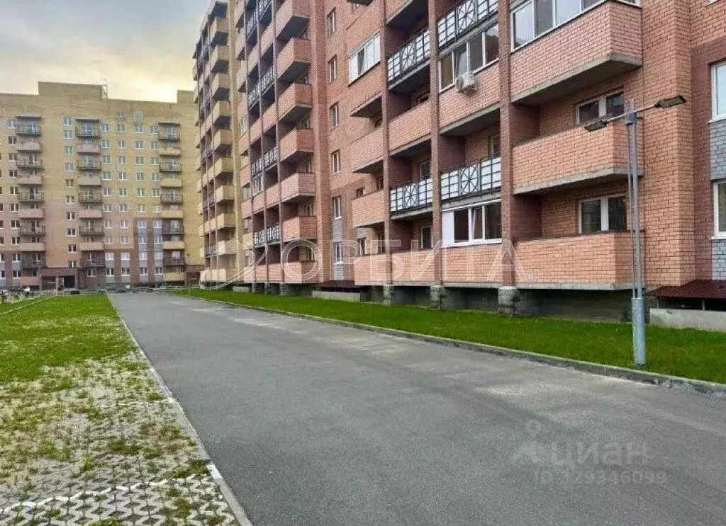 Студия Тюменская область, Тюмень Мелиораторов мкр, ул. Голышева, 2к3 ... - Фото 1