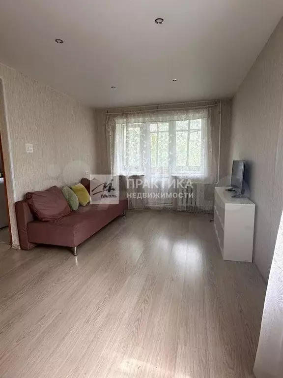 1-к. квартира, 30,3 м, 4/5 эт. - Фото 0