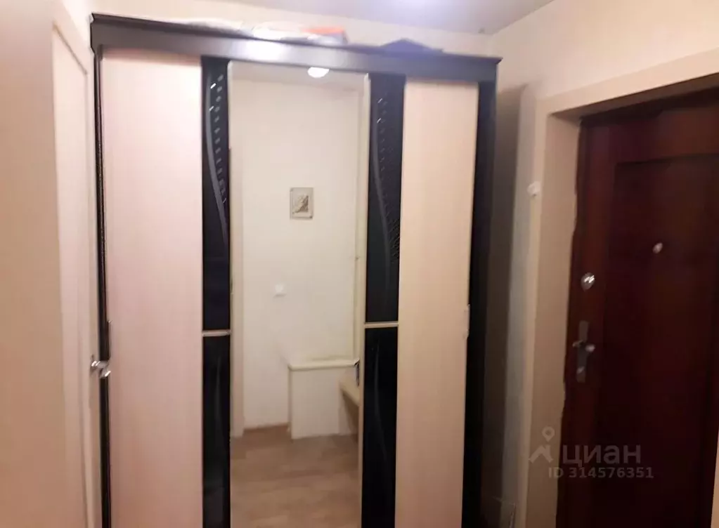 Студия Иркутская область, Иркутск ул. Розы Люксембург, 118/1 (21.0 м) - Фото 1