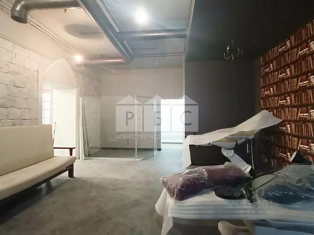 Помещение свободного назначения в Саратовская область, Саратов ул. ... - Фото 2