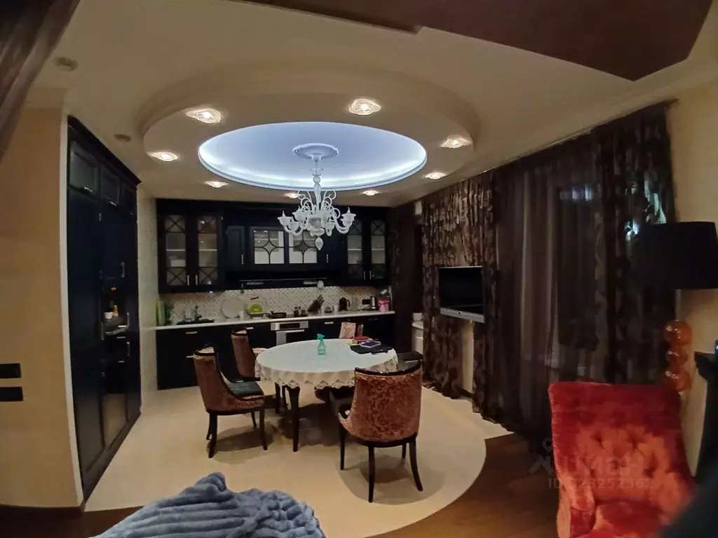 3-к кв. Санкт-Петербург ул. Типанова, 27/39 (98.1 м) - Фото 1