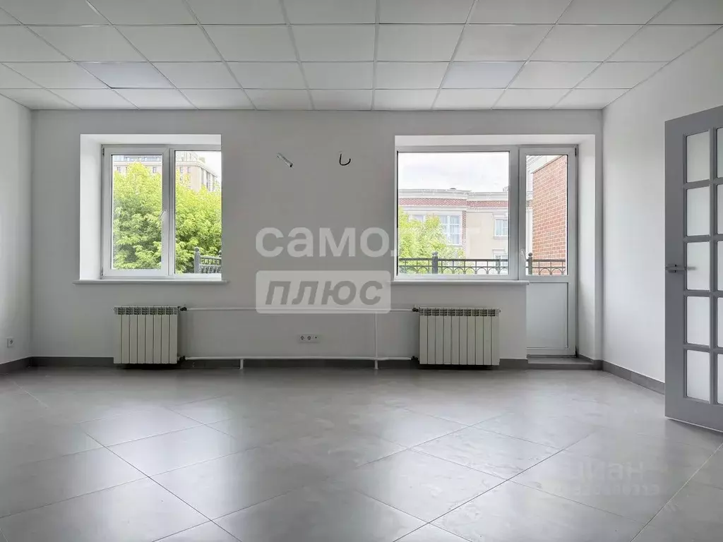 Офис в Самарская область, Тольятти Спортивная ул., 1А (115 м) - Фото 1