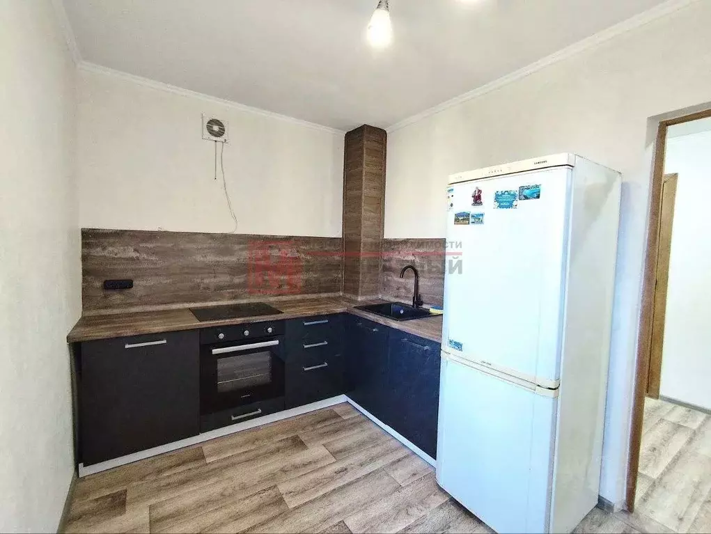 1-к кв. Белгородская область, Старый Оскол Дубрава мкр, 1 кв-л, 6 ... - Фото 0