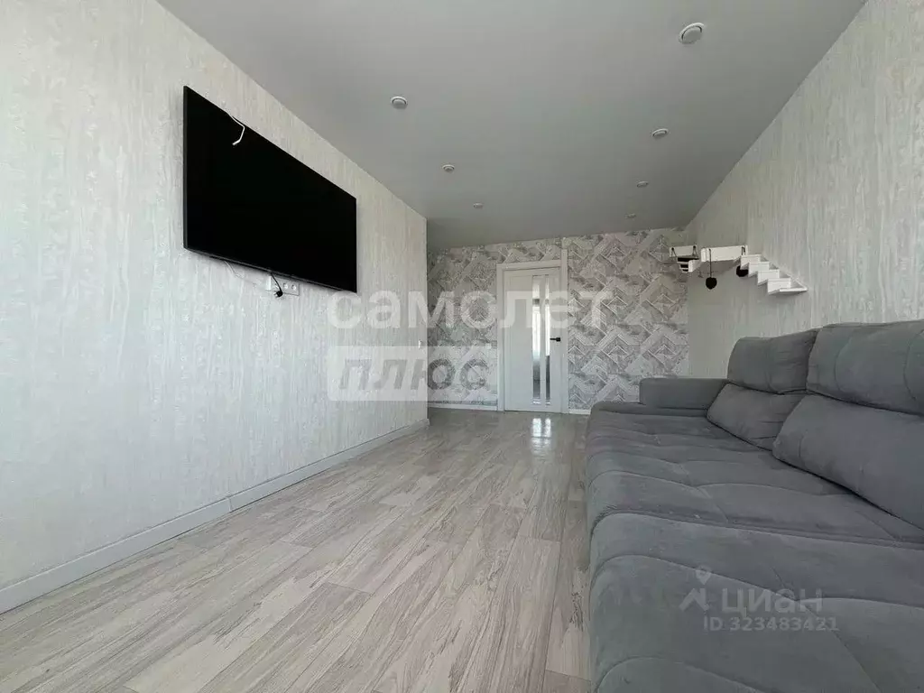 2-к кв. Амурская область, Благовещенск ул. Ленина, 283/1 (57.1 м) - Фото 0