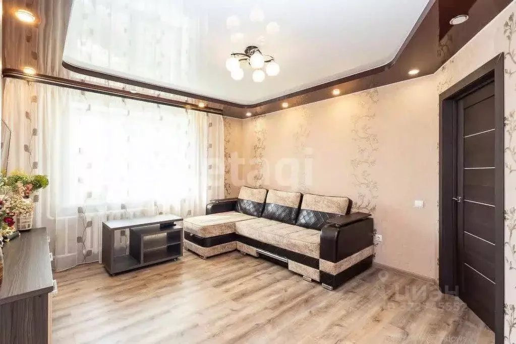 2-к кв. Амурская область, Благовещенск ул. Василенко, 3/6 (60.9 м) - Фото 1