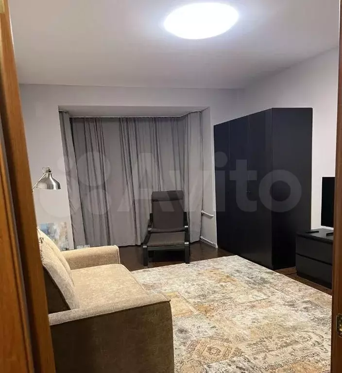 1-к. квартира, 42 м, 7/8 эт. - Фото 0