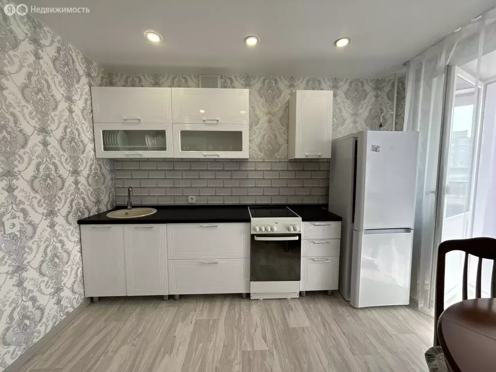 1-комнатная квартира: Октябрьский, Московский проспект, 12 (40.1 м) - Фото 2