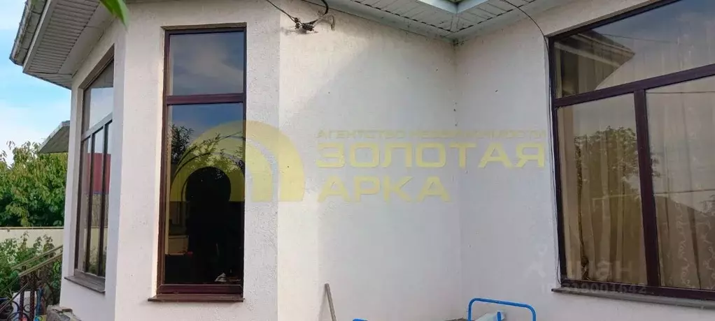 Дом в Краснодарский край, Крымский район, Варениковская ст-ца ул. ... - Фото 1