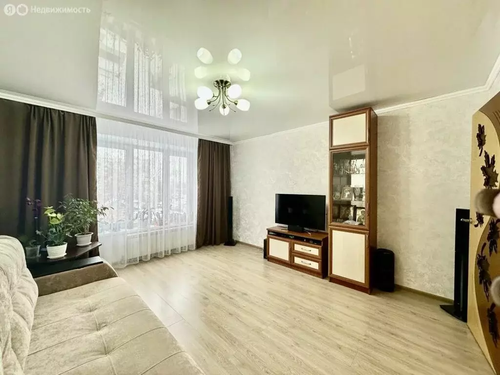 3-комнатная квартира: Курск, Союзная улица, 18А (60.8 м) - Фото 1